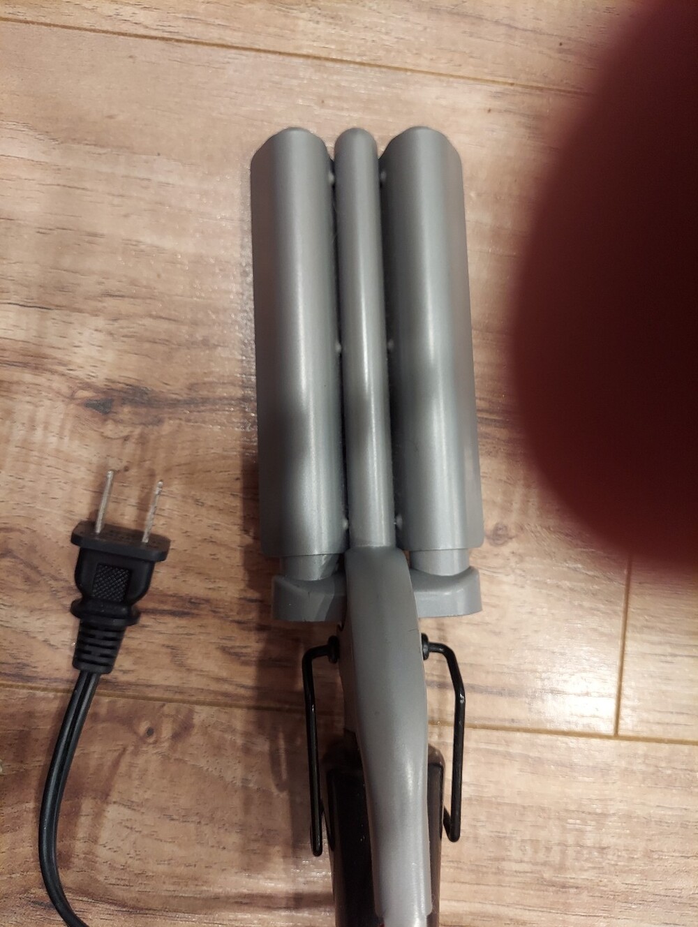 Revlon 3 Barrel Hair Waver Model RVIR3005 Helen of Troy, Tested and Working